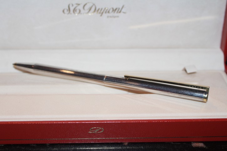 S.T. Dupont Classic Kugelschreiber mit Faden Guilloche Muster in platiniert
