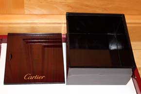 Cartier Edelholz Box mit Klavierlack Bezug mit Lupe, Schmucktasche und Tuch NEU