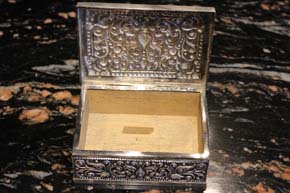 Florale Schmuck Box, Zigarettendose 800er Silber ca. 10,5 x 7,5 x 4cm & 259g