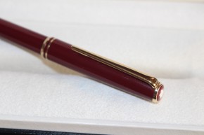 Montblanc CLASSIC Kugelschreiber in Bordeaux und Gold