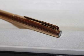 Montblanc 1846 Hebelkugelschreiber in vergoldet mit Faden Guilloche Muster