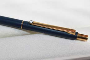 Montblanc Slim Line Kugelschreiber in Nachtblau & Gold 80er Jahre